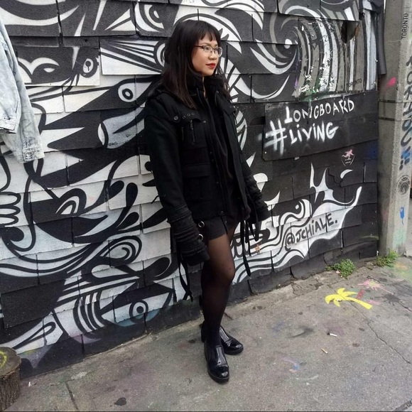 Meet your Posher, Jhoza ✨ - Picture 2 of 2